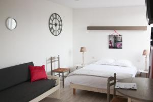 Hotels Logis Hotel & Restaurant Au Clos Paille Charme & Caractere : photos des chambres