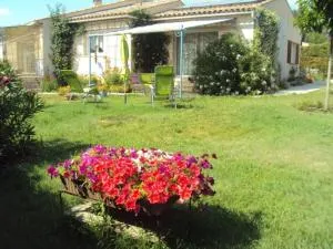 entre mer et campagne - Évenos