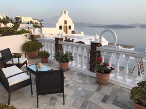 Maryloujohn Villas Santorini Greece