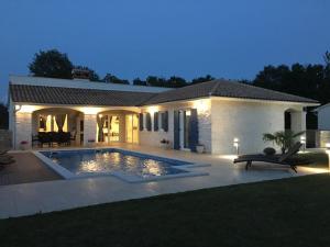 Villa Blanca with a heated private pool