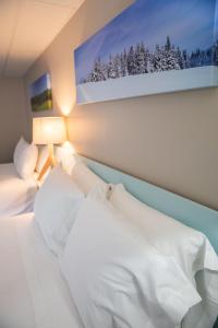 Budget Double Room room in Clear River Inn and Tavern