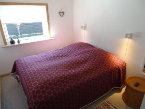 Fin lejlighed med lukket have