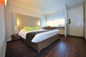 Hotels Campanile Lyon Est Aeroport Saint Exupery : photos des chambres