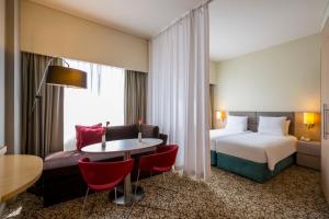 Twin Suite room in Novotel Suites Dubai Mall of the Emirates