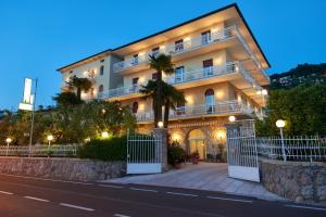 Hotel Benacus Torri del Benaco