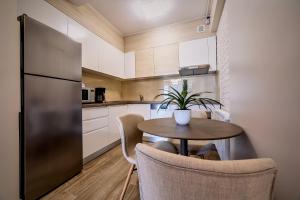 Penthouse Chic by Landev