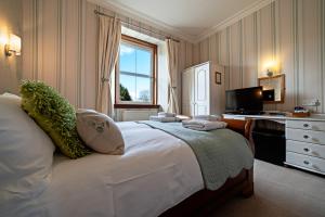 Double Room room in The Rowan Tree Country Hotel