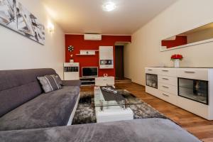 Central Apartment Castle Cippico