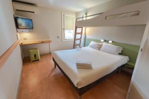 Hotels Ibis Budget Bollene : photos des chambres