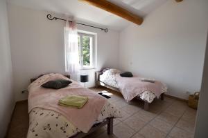Villas LA BASTIDE DE LUSON Villa 4 chambres Spa Sauna Piscine chaufee boulodrome : photos des chambres