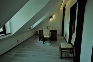 AtticApartment