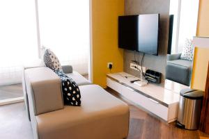 Exquisite 1BR Apartment at Gateway Pasteur By Travelio