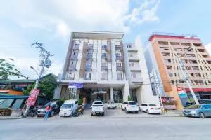 RedDoorz Plus @ Roxas Street Davao - Upper Digos