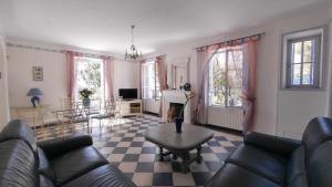 Appartements Les Figuiers : photos des chambres