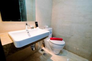 Nice Studio Menteng Park Apartment By Travelio