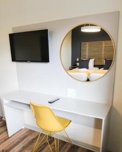 New National Hotel and Conference