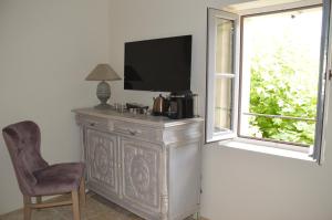 Maisons d'hotes Le Clos D'Olea : Chambre Double - Vue sur Montagne