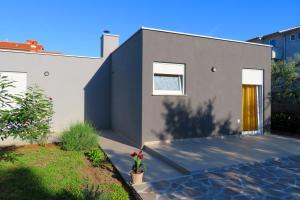 Holiday apartment for families and couples in Pula, Štinjan