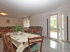 Apartments Valbandon 28