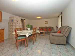 Apartments Valbandon 28