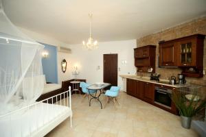 Beautiful Studio in traditional Afytos Halkidiki-UVC sterilized