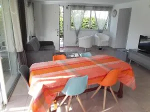 Au domaine de Léa - 耶尔