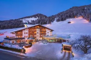 Apparthotel Talhof, Restaurant, Pool und Spa - 奥贝劳