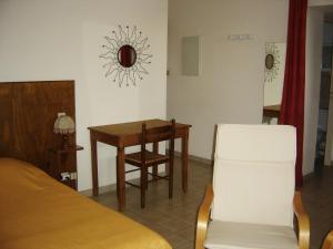 Appartements Studio n°5 agreable et bien situe : photos des chambres