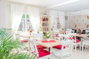 Hotel Marbella - 福恩吉罗拉