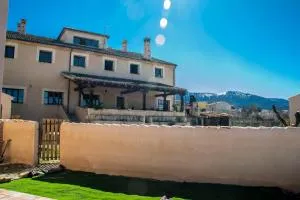 Hotel Rural La Data - Torre Val de San Pedro