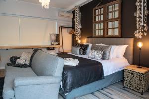 Deluxe King Room room in SALT Boutique Guesthouse by CURIOCITY