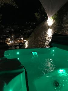 PortaDelMare deluxe suites Hydra Greece