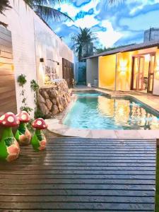 Mansão Rústica 10 Suítes a 150 metros do Mar e Beach Park