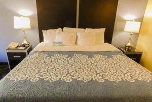 Days Inn & Suites by Wyndham Pocahontas