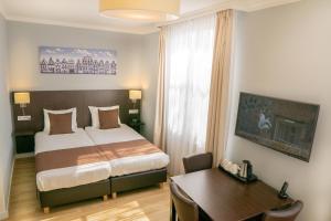  Triple Room - Annex - Canal View - Stairway access  room in Hotel Nes