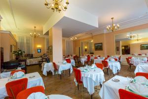 Hotels Le Parc Des Fees Hotel Retaurant & Spa : photos des chambres