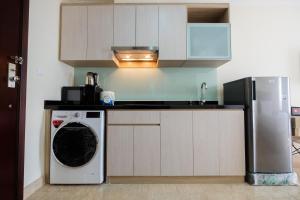 Modern Studio Menteng Park Apartment By Travelio