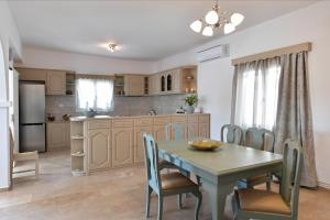 Cozy house in Naousa