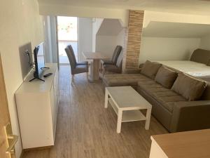 Apartmani Dobra Villa