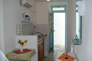 Carmel Studio Apartment Paros Greece