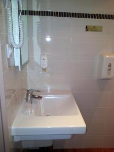 Hotels Cit'Hotel Du Port Rhu : Chambre Lits Jumeaux Confort - Vue sur Rue