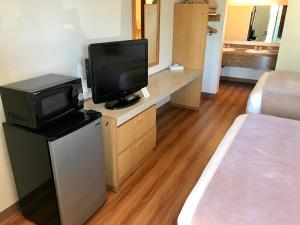 Queen Room with Two Queen Beds room in Sea-Tac Airport Value Inn