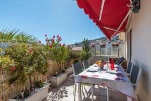 LE MANTEGA - F2 MODERNE,CENTRE VILLE, 2 GRANDES TERRASSES,CLIMATISATION, ASCENSEUR