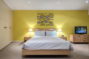 Studio Apartment room in The York by Swiss-Belhotel