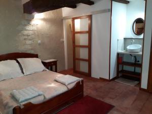 Sur les Bords de lIndrois - Montrésor - Zoo Beauval