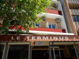 Hotels Hotel Le Terminus : Chambre Double Économique