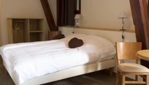 B&B / Chambres d'hotes La Griffe a Foin au Restaurant raisin D'or : photos des chambres