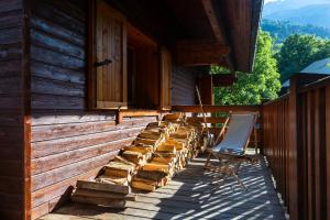 Appartements La Cabane de Serre-Chevalier, dans un esprit chalet, commune de Le Monetier-les-Bains : photos des chambres