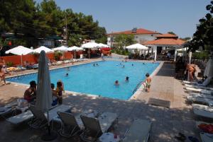 2 star hotel Hotel Camping Agiannis Makrýgialos Griekenland