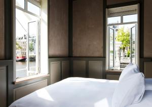 SWEETS - Amstelschutsluis